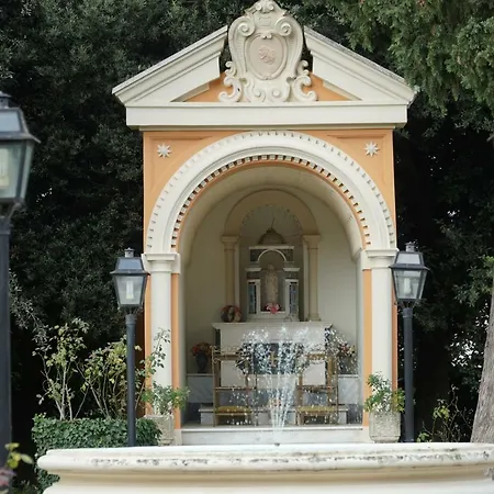 Villa Giuseppe Bernabei Guest House-3
